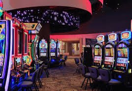 Caribbean Stud Poker hand rankings chart displayed on macan88 table